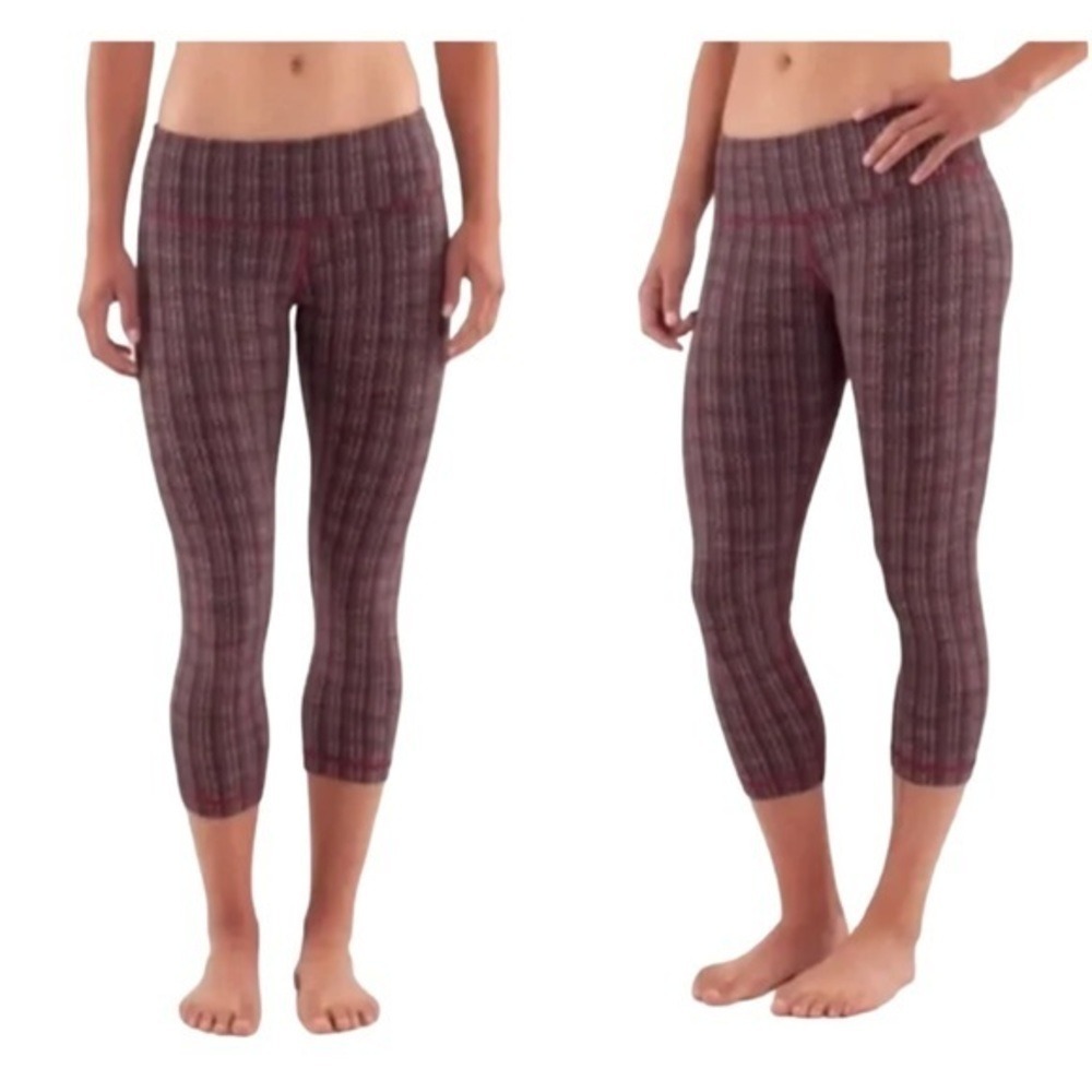 Lululemon Womens Size 6 Wunder Under‎ Crop Leggings Burgundy Herringbone Print
